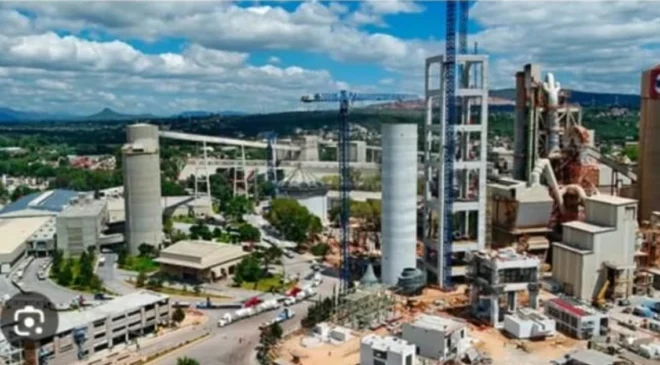 Todas las áreas productivas de la fábrica de la Cruz Azul en Tula trabajan al 100%, anunció el presidente del Consejo de administración de la cooperativa, Victor Velazquez