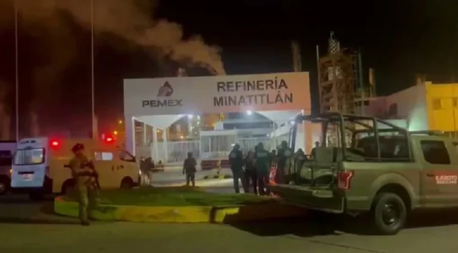 Ataque en refinería de Pemex en Minatitlán deja saldo preliminar de dos trabajadores lesionados
