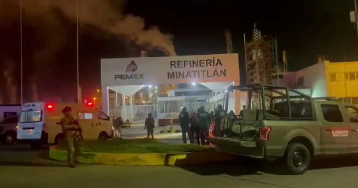 Ataque en refinería de Pemex en Minatitlán deja saldo preliminar de dos trabajadores lesionados