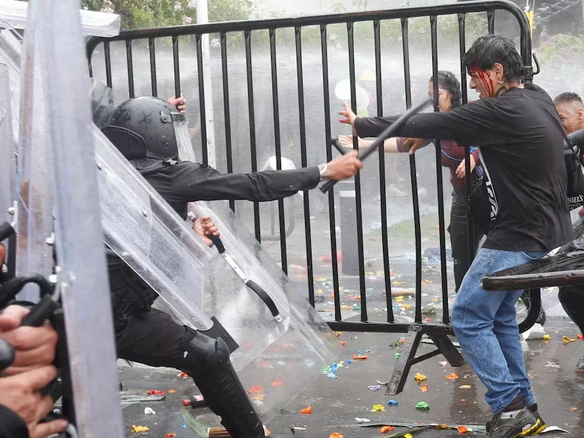 Trasladan al penal de Puente Grande a siete personas detenidas durante las protestas por agua limpia en Guadalajara