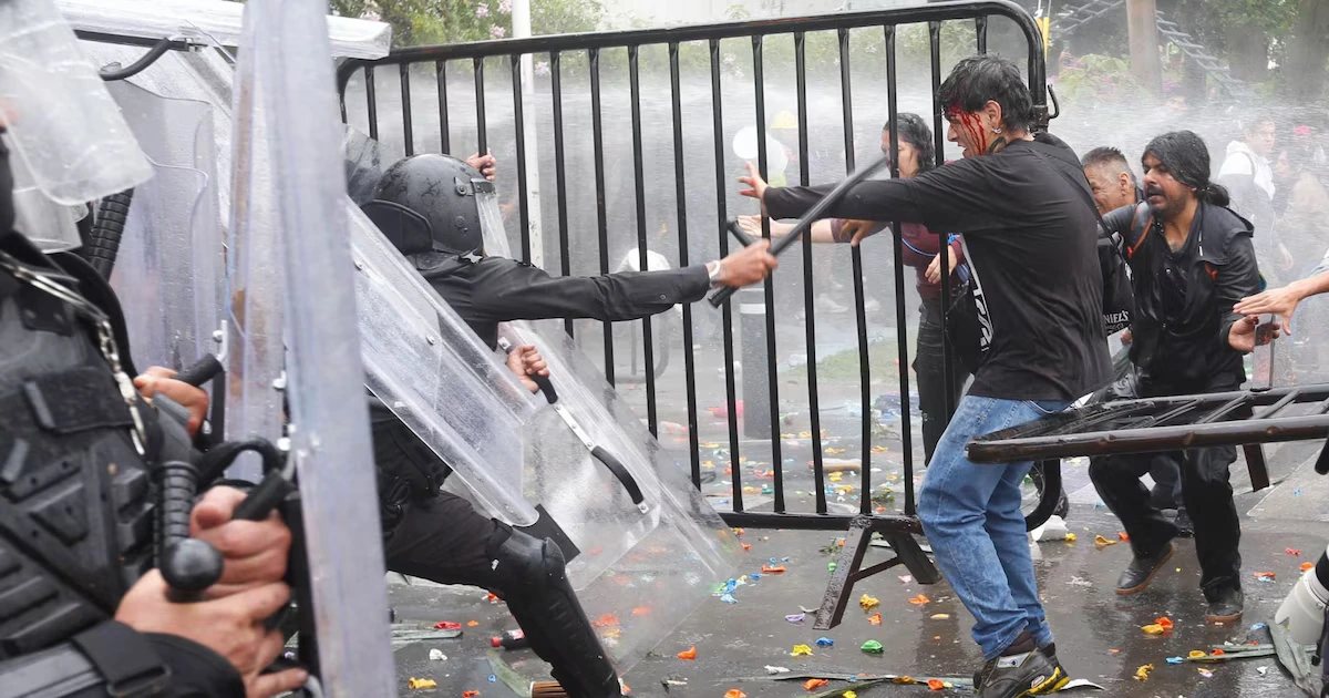 Trasladan al penal de Puente Grande a siete personas detenidas durante las protestas por agua limpia en Guadalajara