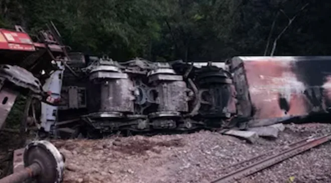 Descarrila tren de carga: Saldo de dos elementos de la Guardia Nacional muertos y tres atendidos por heridas