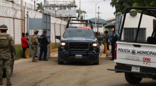 Fiscalía de Sinaloa admite no tener identificado móvil de riña en penal de Mazatlán que dejó 10 muertos; indaga uso de armas automáticas