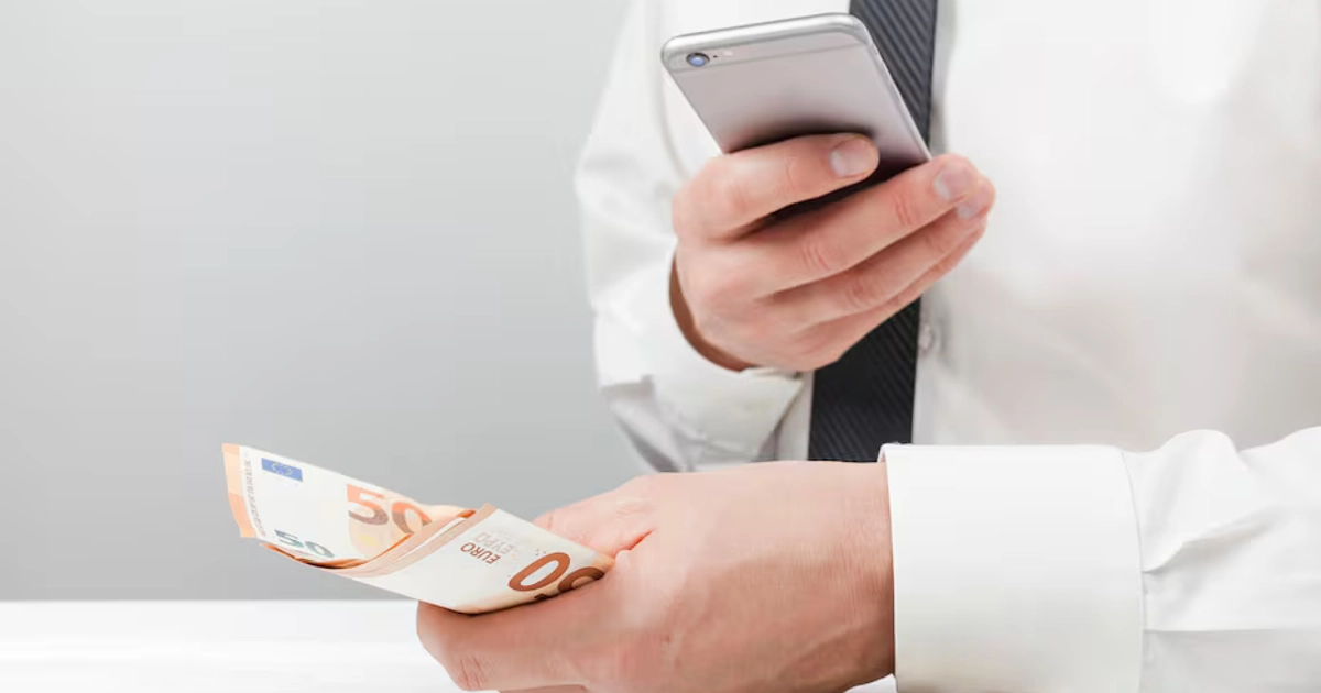 Denuncia las apps montadeudas desde las mismas tiendas de descarga. Foto: Freepik