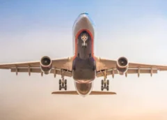 Avión militar se estrella con 32 personas a bordo en Nigeria; realizaba una «misión rutinaria» de Benín a Lagos