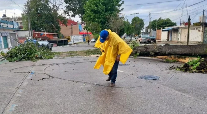 Frente frío 2 provoca la muerte de cuatro mujeres en Veracruz; una barda colapsa sobre su vivienda en Coatzacoalcos