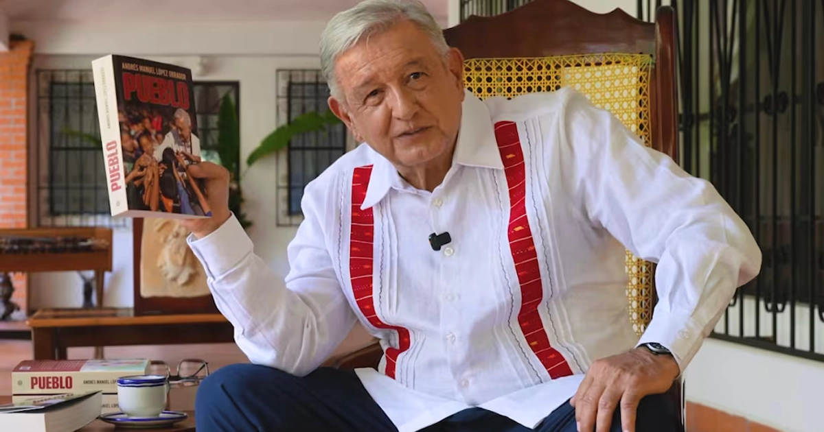 Andrés Manuel López Obrador presenta su nuevo libro