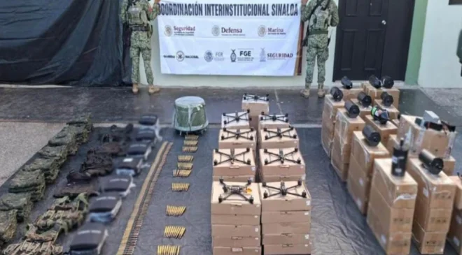Aseguran flotilla de drones en El Rosario, Sinaloa; 48 aparatos  fueron incautados junto a cartuchos y uniformes tácticos