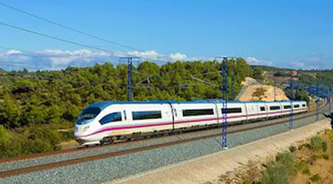 Laura Ballesteros acusa explotación laboral en obras el Tren México-Querétaro: “Proyecto acumula casi una decena de denuncias”