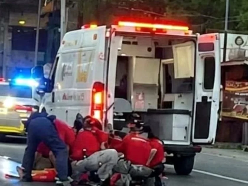 El atropello se reportó a la altura de El Álamo, donde la mujer quedó con lesiones de consideración.