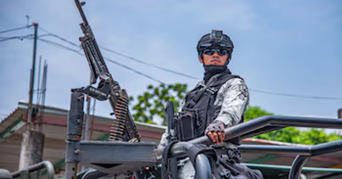 El Gobierno de México, a través de la Secretaria de Marina (Semar), informó este sábado del despliegue de unos 1.600 uniformados navales adicionales en el noroccidental estado de Sinaloa, tras un incremento de los homicidios reconocido por la presidenta del país, Claudia Sheinbaum. Imagen de archivo. EFE/Carlos López
