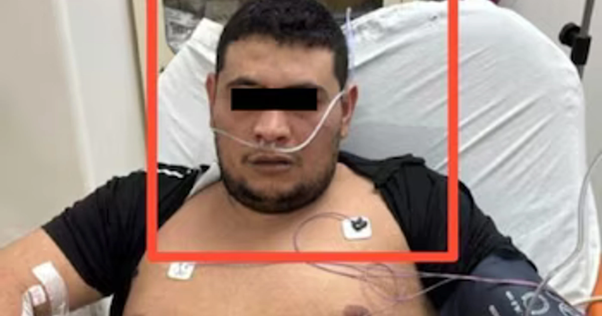 La detención de “El Coco Ranas” ocurrió el 21 de octubre en la colonia Lomas del Sol, al norte de Culiacán, luego de un reporte sobre personas armadas. (Crédito: X | @crux1469)