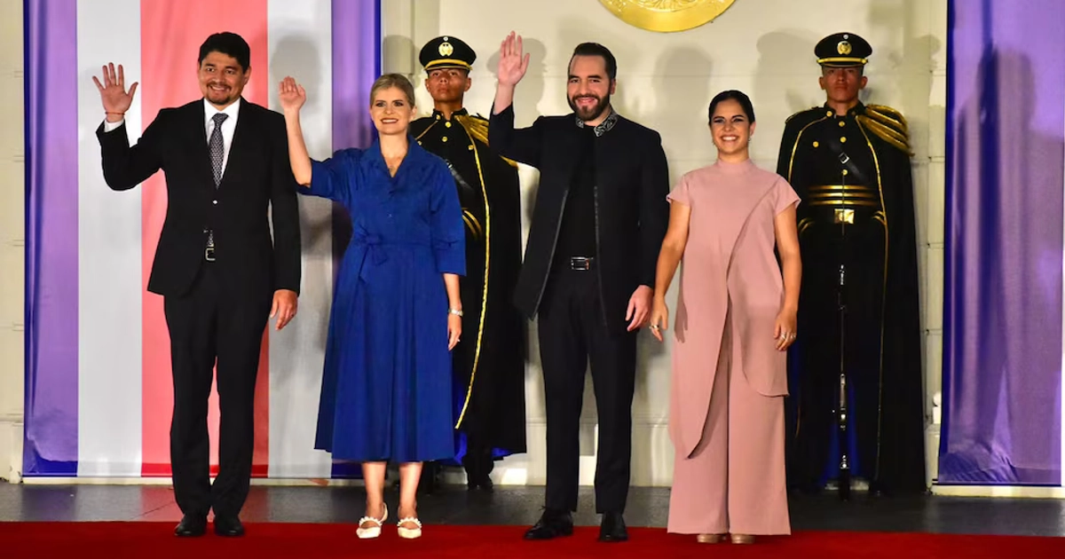 Los presidentes Nayib Bukele y Laura Fernández encabezaron una reunión de trabajo centrada en el intercambio de estrategias de seguridad y contención del crimen organizado.(Infobae Centroamérica/Emerson Del Cid).