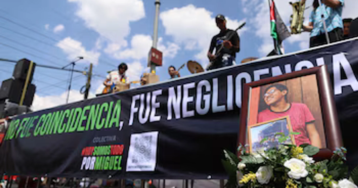 CIUDAD DE MÉXICO, 05ABRIL2026.- A un año del fallecimiento de los fotógrafos Bere y Miguel tras la caída de una estructura metálica decorativa en el en Festival Axe Ceremonia, el colectivo 