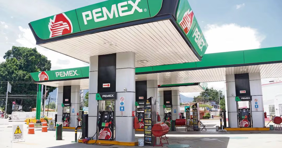 Pemex incumplió su propia ley al adjudicar sin concurso abierto 74% del monto ejercido en contratos el año pasado. Foto: ARCHIVO EL UNIVERSAL