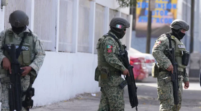 EN VIVO | Seguridad, narcotráfico y crimen hoy en México 25 de octubre: linchan a uno de los arrestados por feminicidio de abuela y nieta en Chiapas