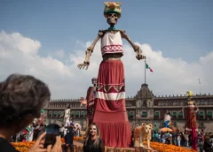 Ofrenda Monumental del Zócalo 2026 busca romper el récord de la Catrina más alta del mundo