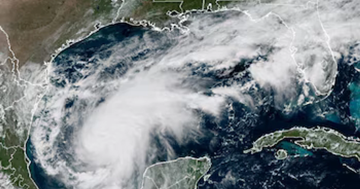 Los vientos con fuerza de huracán se extendieron hasta 45 kilómetros del centro del ciclón y los de tormenta tropical alcanzaron un radio de 295 kilómetros. (CSU/CIRA y NOAA/Imagen cedida a través de REUTERS)