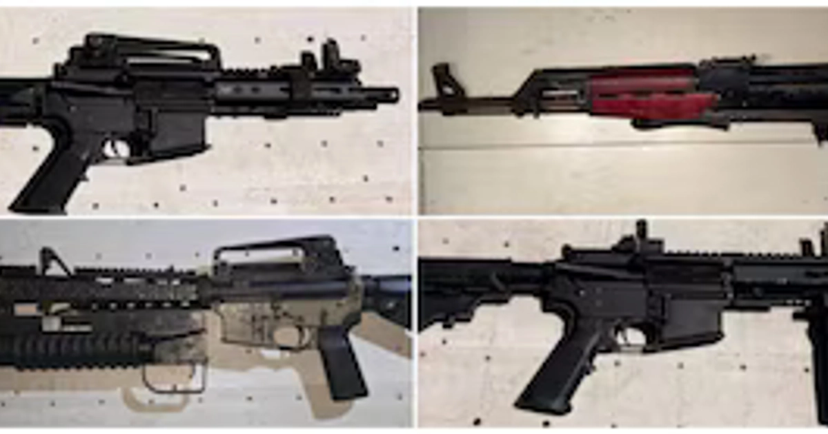 Rifles asegurados en el operativo contra el Coco Ranas. Crédito: SSP Sinaloa