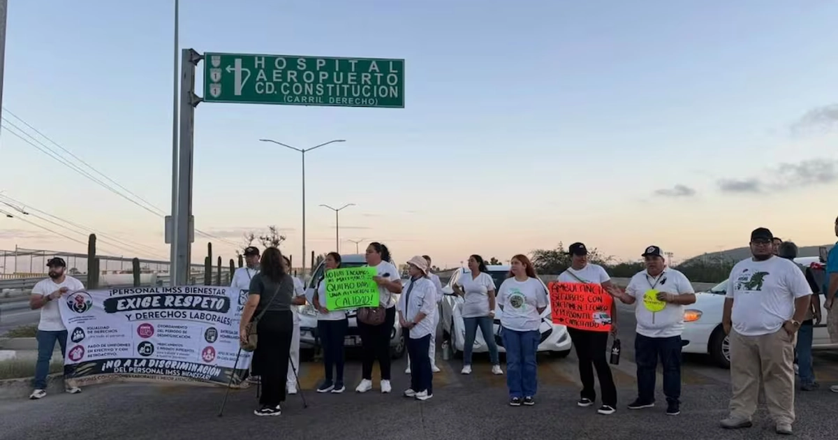 Trabajadores del IMSS en Baja California Sur se sumaron a las protestas nacionales. 09/10/2026. | Foto: FINTRAS BCS.