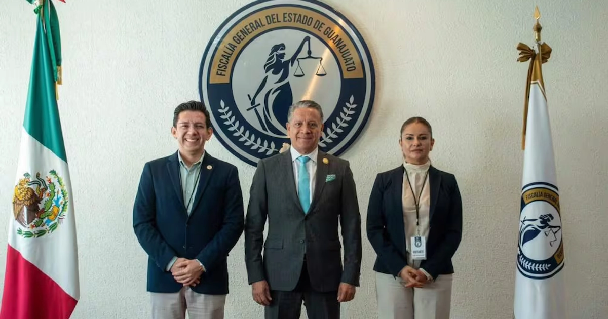 Este jueves, Vázquez Alatriste se presentó en las instalaciones de la Fiscalía Regional. 21/10/2026. | Foto: Facebook FGE Guanajuato.