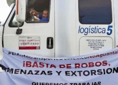 Transportistas bloquean carreteras en 27 estados; exigen seguridad