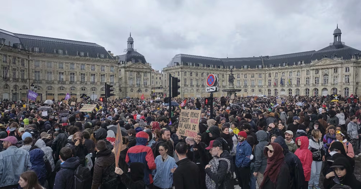 El 24 de octubre también hubo protestas en Francia contra el encarecimiento del costo de vida en el país. Foto: EFE