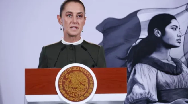 Sheinbaum critica presencia de partidos políticos en marcha nacional del IMSS; garantiza acciones para atender desabasto