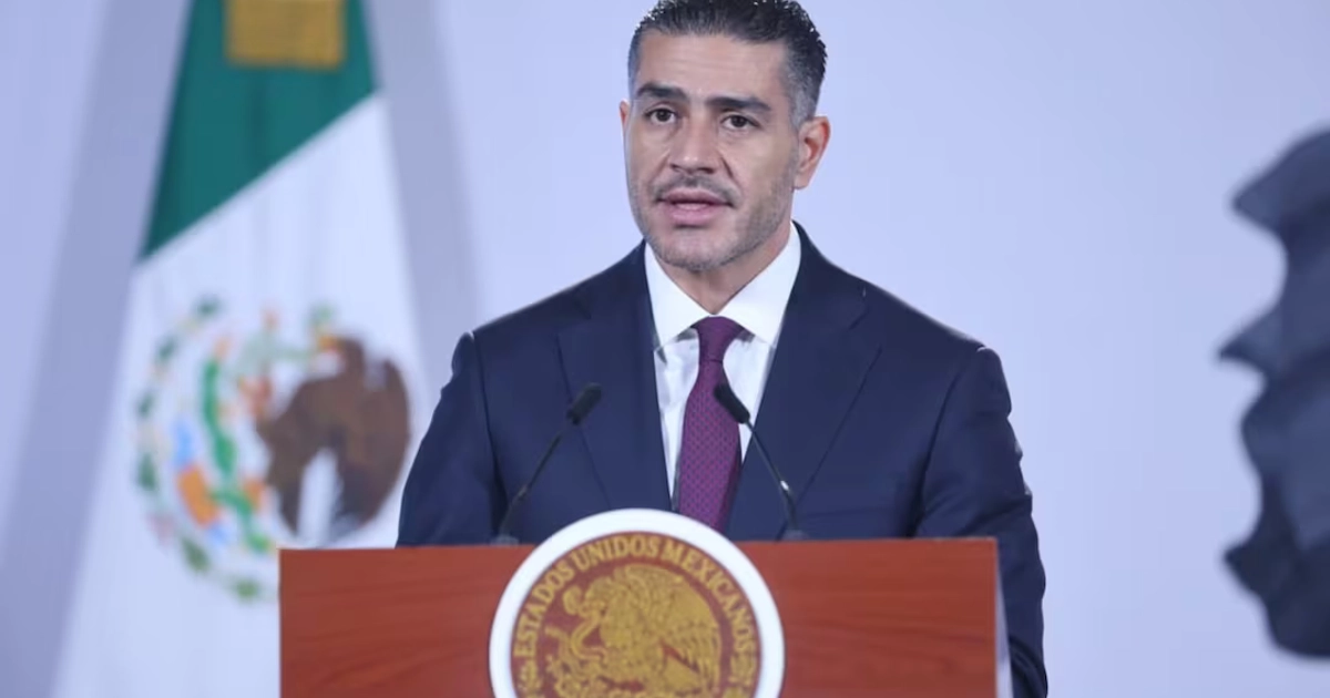 El secretario de Seguridad y Protección Ciudadana, Omar García Harfuch, en la “Mañanera del Pueblo” del 13 de octubre de 2026 en Palacio Nacional. Foto: Luis Camacho/ EL UNIVERSAL
