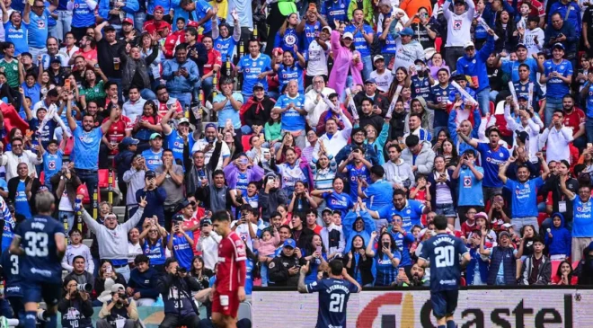 Cruz Azul presume que su “casa es México”; Joel Huiqui destaca a la afición celeste