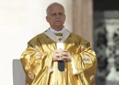 El papa León XIV celebra la misa de canonización de Carlo Acutis y Pier Giorgio Frassati en la Plaza de San Pedro en el Vaticano el 7 de septiembre del 2025. Foto: AP