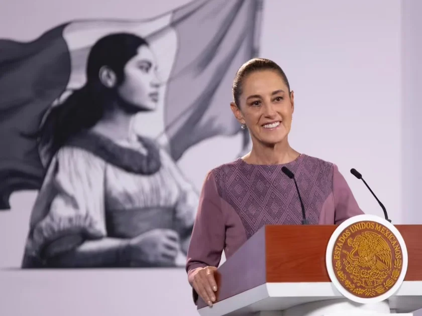 Claudia Sheinbaum durante la mañanera del pueblo en Palacio Nacional. (Presidencia)