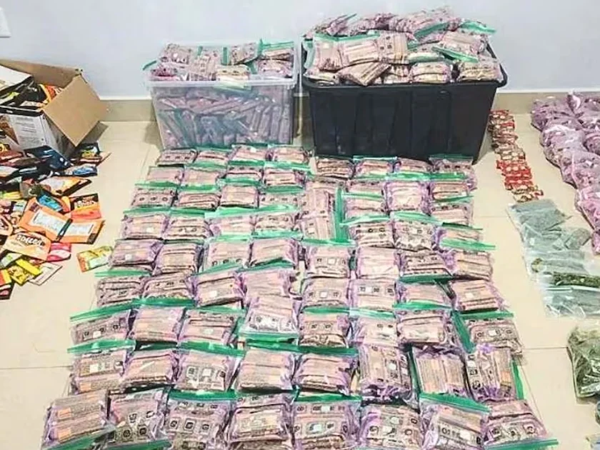 En Mazatlán, autoridades federales aseguraron mil 250 bolsas de frituras con marihuana. 03/10/2026. | Foto: Coordinación Interinstitucional Sinaloa.