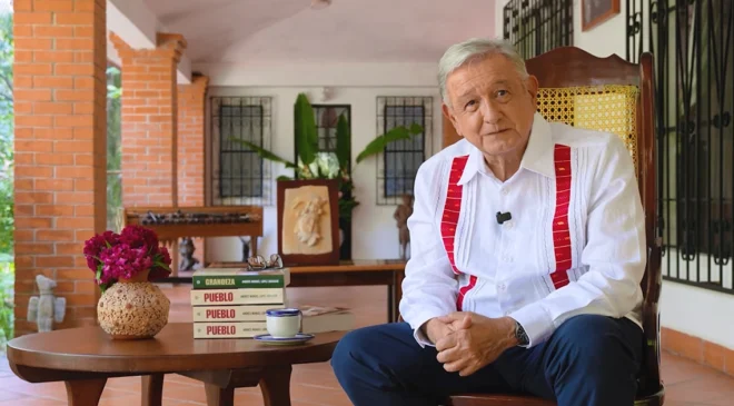 “Amor con amor se paga”: AMLO reaparece y presenta nuevo libro “Pueblo” desde Palenque, Chiapas