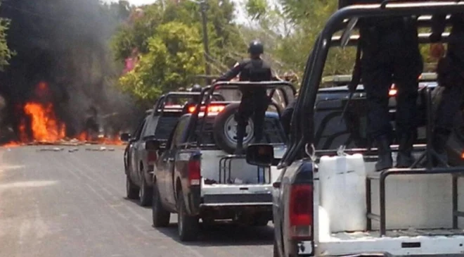 Captura de líder criminal desata enfrentamientos y quema de vehículos en Totolapan, Morelos