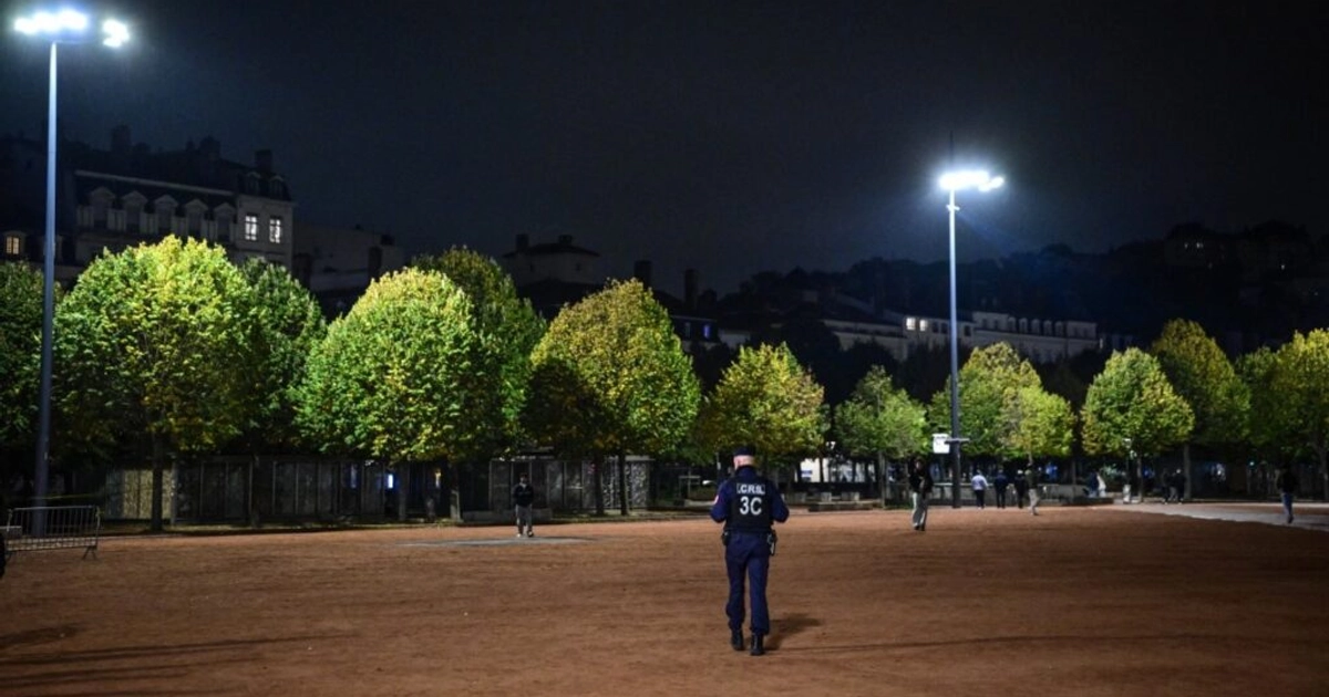 Francia tendrá nuevos toques de queda localizados este martes, según se requiera
