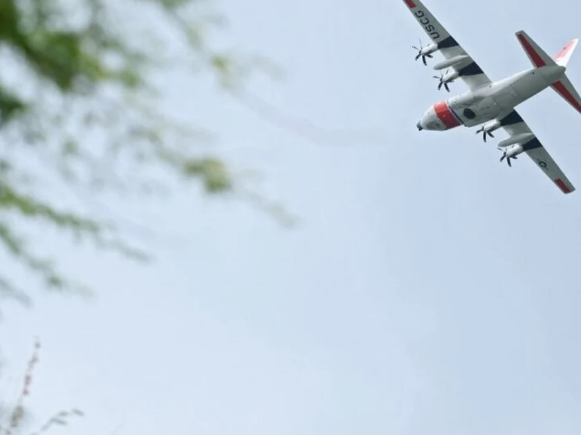 Guardia Costera estadounidense suspende la búsqueda de los 6 pasajeros del avión ambulancia desaparecido