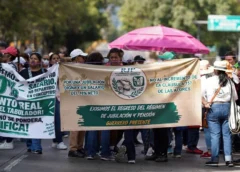 Trabajadores del IMSS declaran paro nacional y cierran clínicas en CDMX