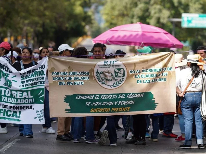 Trabajadores del IMSS declaran paro nacional y cierran clínicas en CDMX