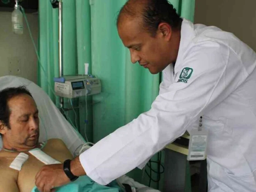 IMSS actualiza tarifas médicas para externos en 2026: desde mil 298 por consulta a 82 mil 158 pesos por día en terapia intensiva
