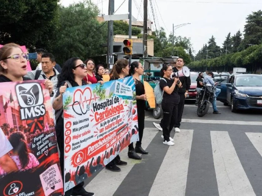 Trabajadores del IMSS saldrán a las calles de CDMX. Foto: Cuartoscuro / Archivo