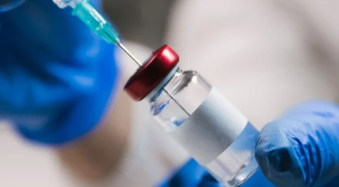 ¡Cuidado! Cofepris alerta por medicamento falsificado para tratar trastornos del crecimiento