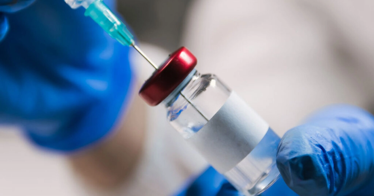 Cofepris pide no comprar el medicamento en comercios informales. Foto: Getty images