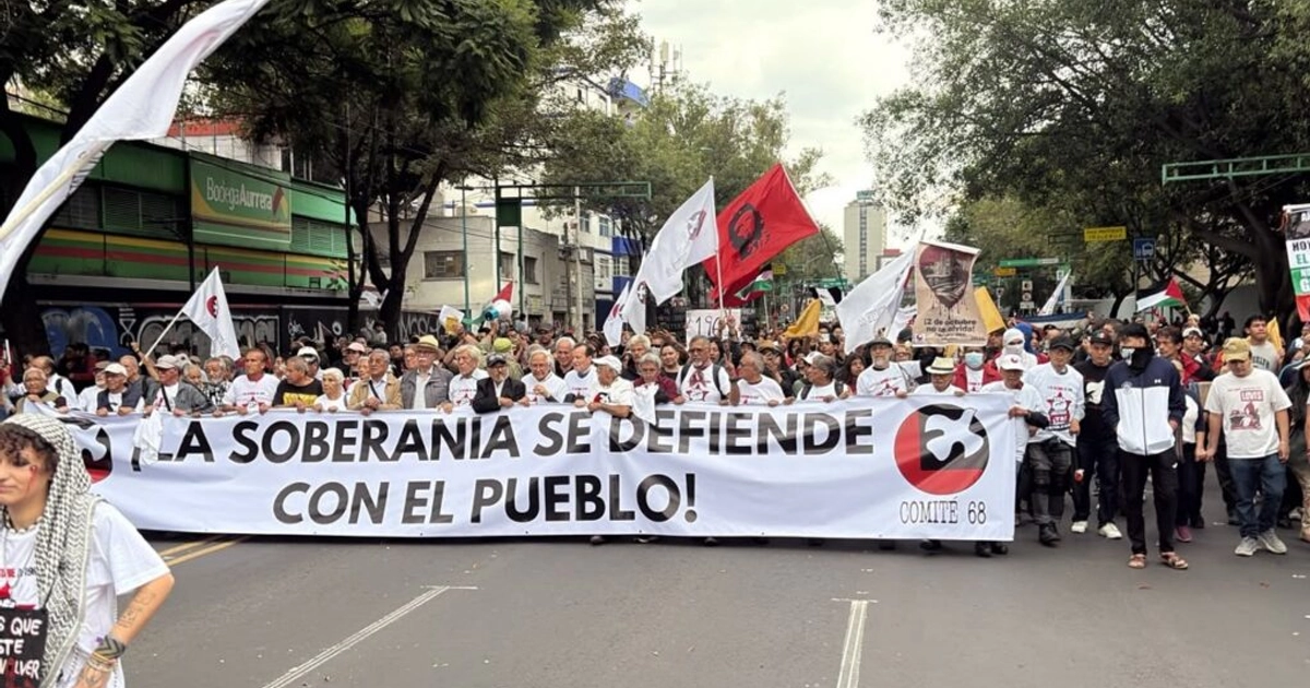 Inicio de marcha del 2 de octubre. Foto: Agustín Velasco