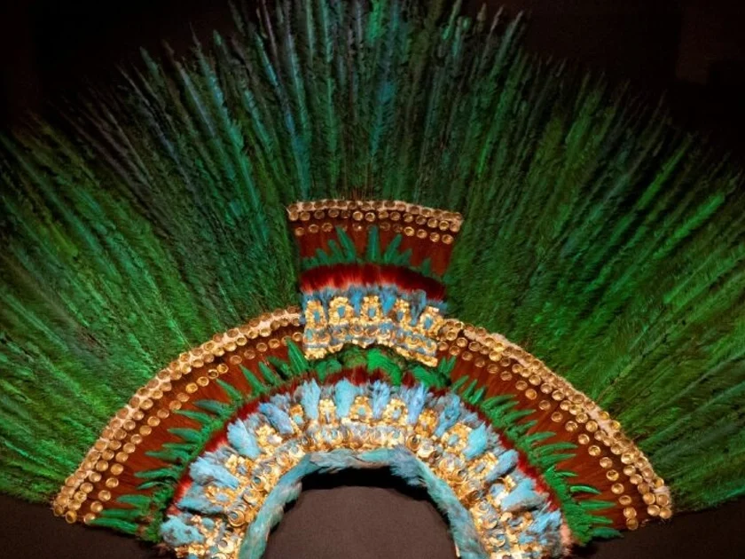 ¿Regresa el Penacho de Moctezuma a México? Foto: Joe Klamar/AFP
