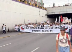 Marcha del 2 de octubre deja 19 lesionados, 8 mil asistentes y daños en CDMX